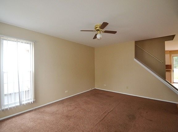 4th image of 3S314 Birchwood Dr