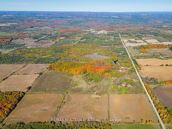 3rd image of 833160 4th Line