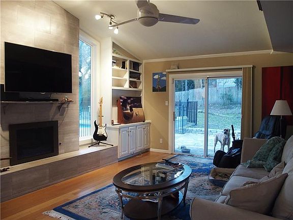 5th image of 2604 Rollingwood Dr