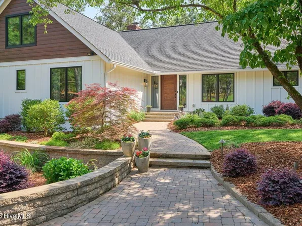 205 Quail Hollow Drive, Pinehurst, NC 28374