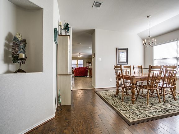 4th image of 9600 Tipperary Dr