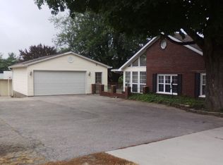 2798 S Morgantown Rd, Greenwood, IN 46143