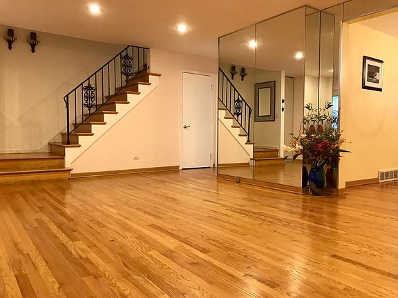 4th image of 7140 W Niles Ave