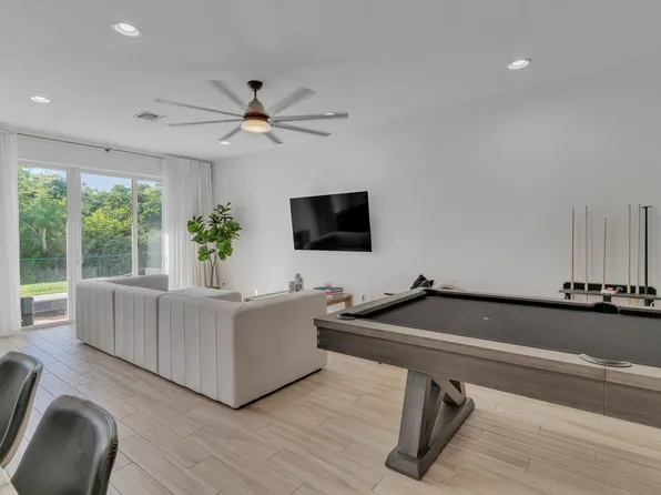 100 NW 69th Circle #83, Boca Raton, FL 33487
