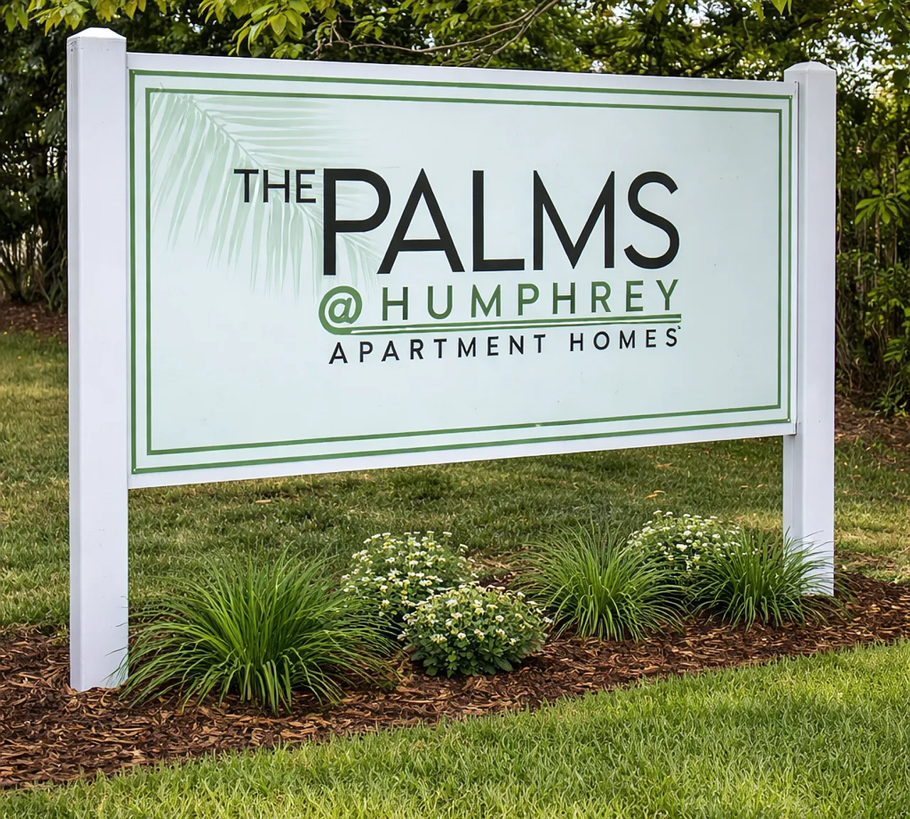 Palms at Humphrey — Photo 1