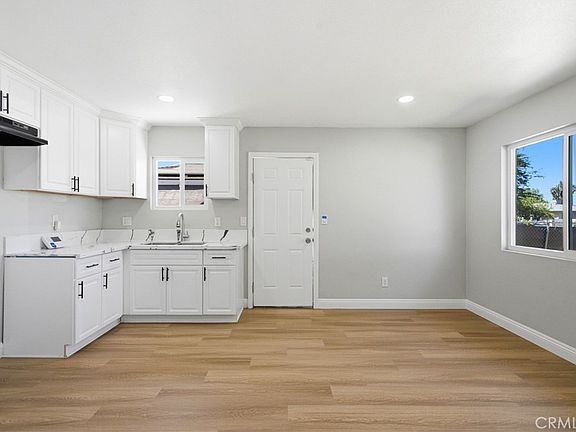 5th image of 7617 Drummond Ave