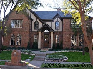 2308 Honeylocust Dr, Irving, TX 75063