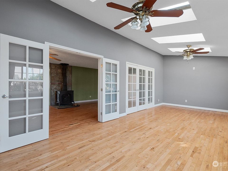 203 S Slough Road, Cathlamet, WA 98612 Zillow