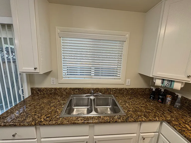 1096 Topaz Ave #1 — Photo 8
