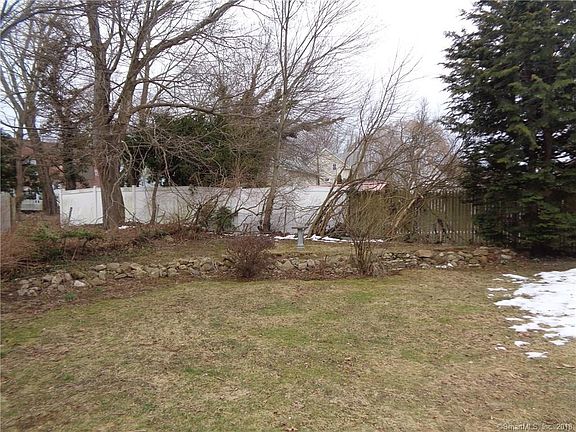 2nd image of 2 Palmer Woods Cir
