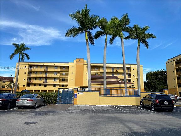 2nd image of 14951 SW 82nd Ln #17-305