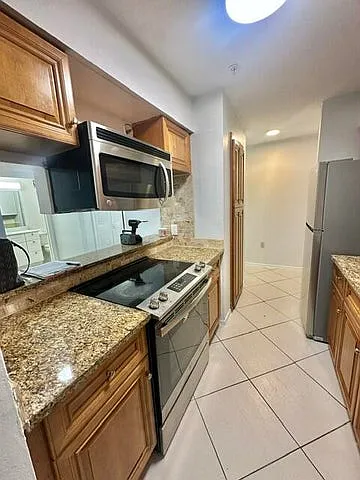 3 bed, $2,800 — Photo 2