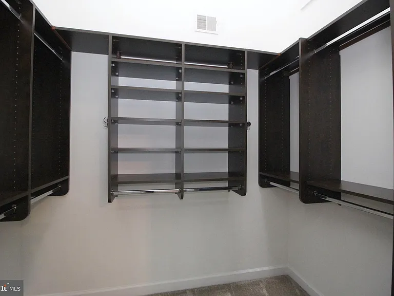 3800 Elmwood Towne Way — Photo 17