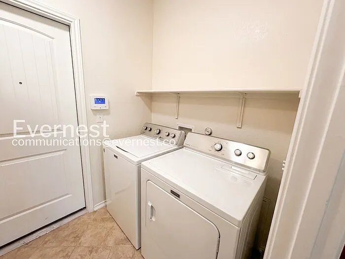 1705 Garamond Ln — Photo 11