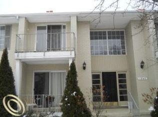 1945 Axtell Rd UNIT 3, Troy, MI 48084