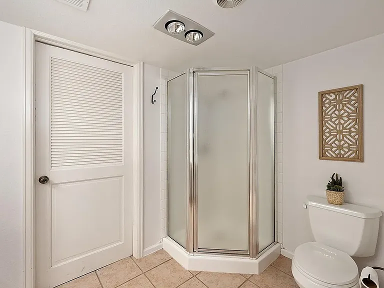 3242 Grovewood Dr — Photo 23