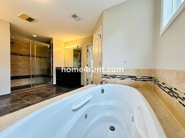 17825 W 160th St — Photo 37