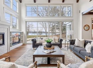 294 Cove Rd, Hudson, WI 54016