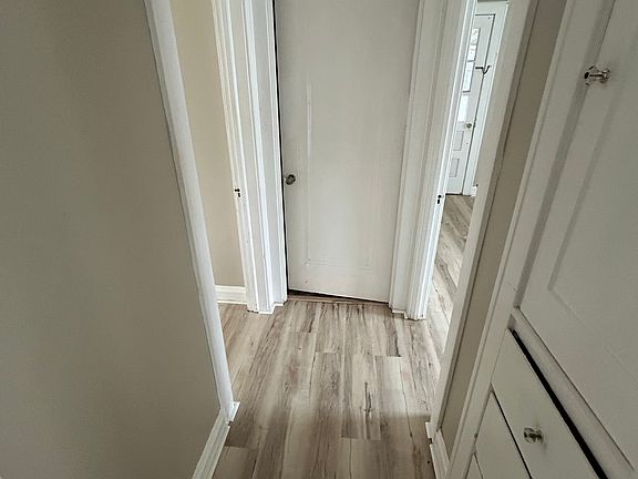 5th image of 2299 Ogontz Ave