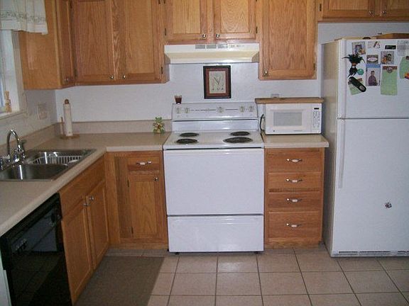 5th image of 939 Avenue H