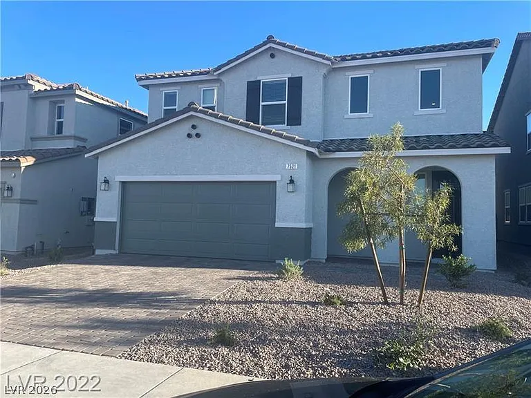 7521 W Mistral Ave — Photo 1