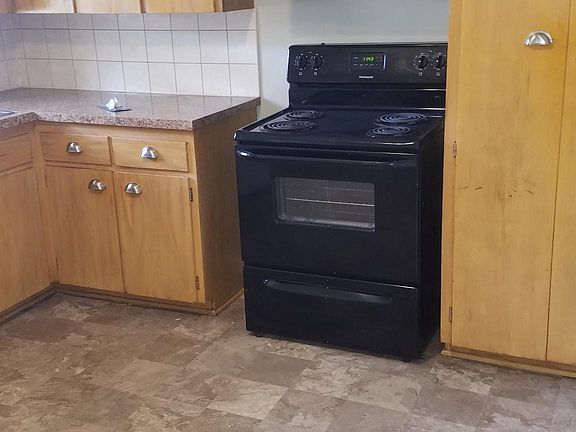 4th image of 2208 S 50th Ave