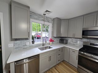 3 Hirschklau Ln, Fair Lawn, NJ 07410