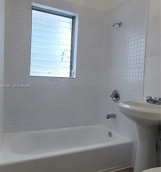 1322 SW 7th St #7 — Photo 12