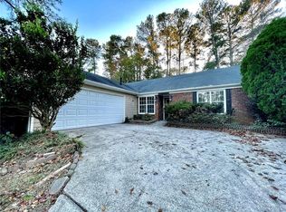 2214 Crystal Lake Dr, Lawrenceville, GA 30044