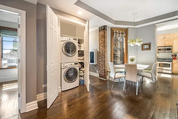 Sold by Compass | media 16