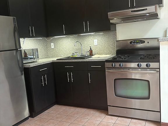 3rd image of 159 W 121st St #3