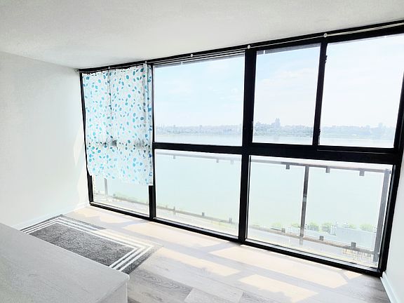 5th image of 1203 River Rd APT 20G