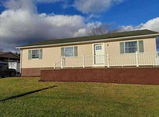 410 Grove Ave, Emlenton, PA 16373