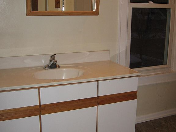 5th image of 66 N Park St #2