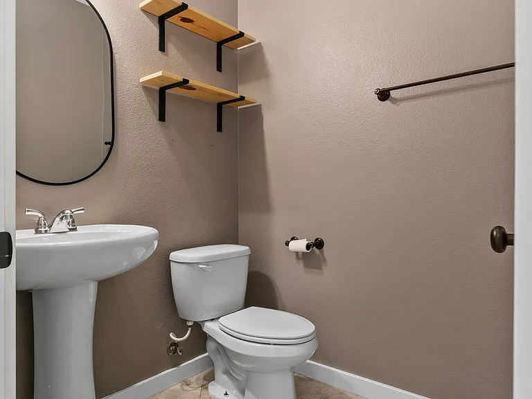38152 Mulligan Dr — Photo 23