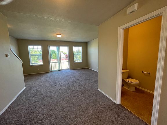 4th image of 4864 SE Lone Oak St