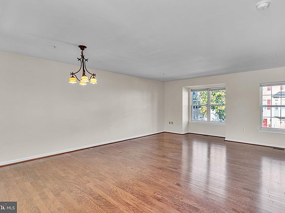 3rd image of 7015 Migliori Ct