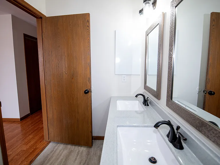 116 Pierre Pl — Photo 40