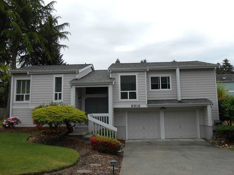 Newer roof, vinyl windows and hardy siding!