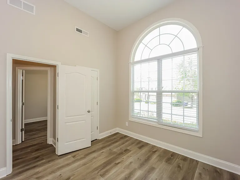 30 Camden Way — Photo 13