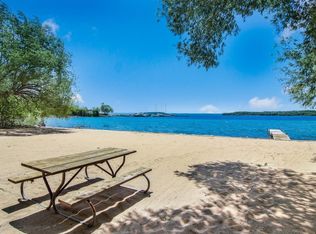 2992 Neahtawanta Rd, Traverse City, MI 49686