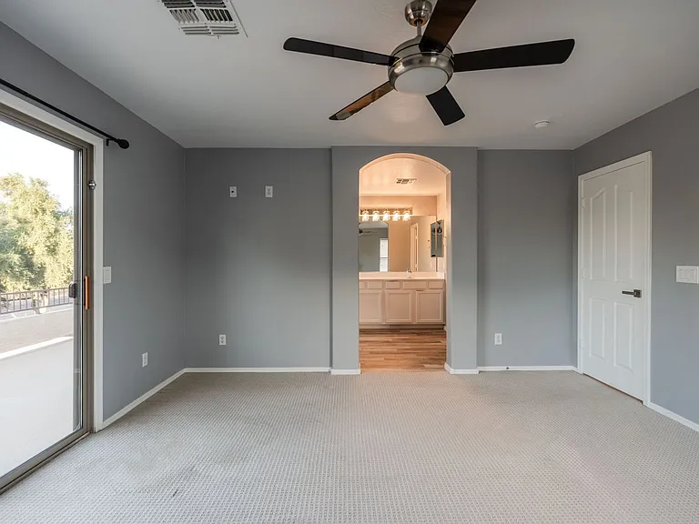 1546 E Nightingale Ln — Photo 45