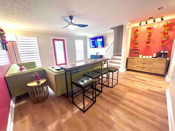 2nd image of 4933 Beach Dr