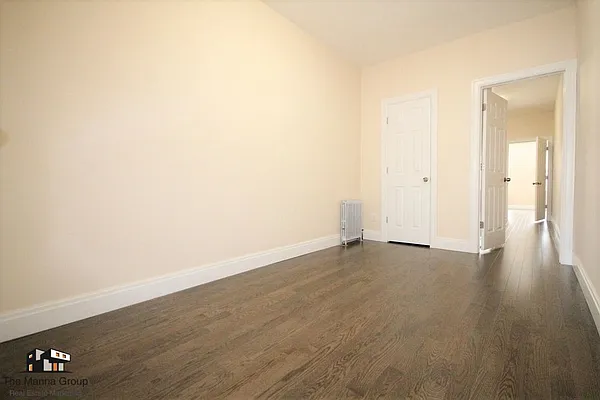 Rented by Bold New York | media 15