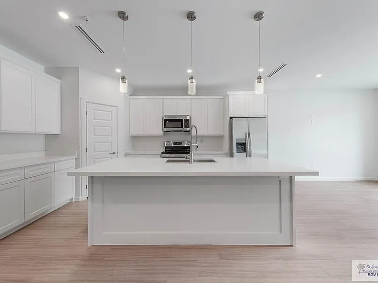 165 W Ruben M Torres Blvd — Photo 8