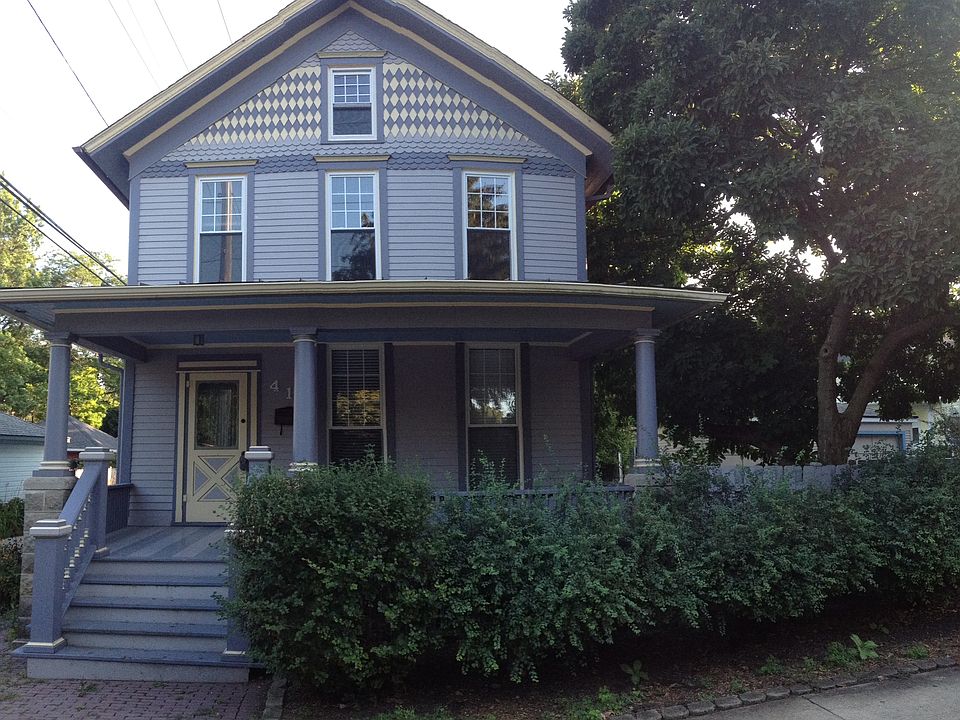 1st image of 416 E Benton Ave