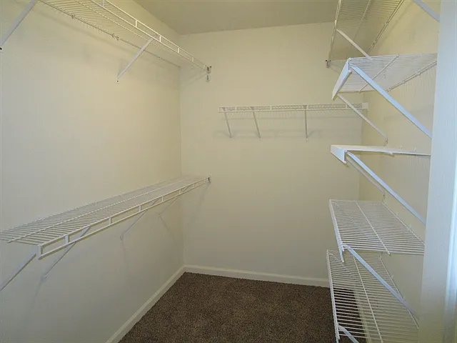 623 Redwood Ln — Photo 11