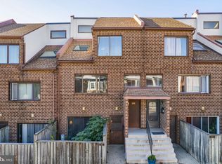 868 N Pennock St #B, Philadelphia, PA 19130