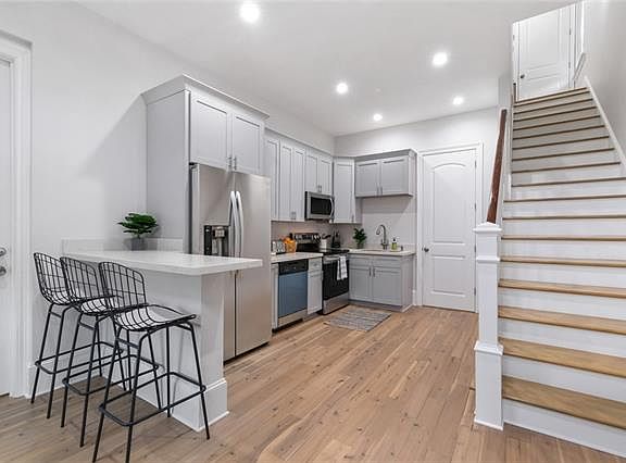 3rd image of 2761 Saint Peter St #2761