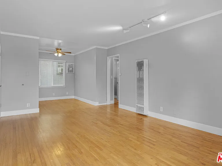 16144 W Sunset Blvd #3 — Photo 4